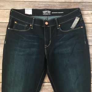 NWT LEVI’S SKINNY STRETCH JEANS